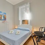 Redamare Suites In The Center Of The City